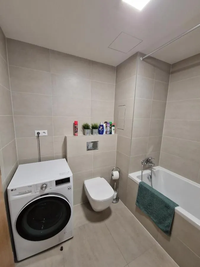 Costas Apartments Praga Czechy